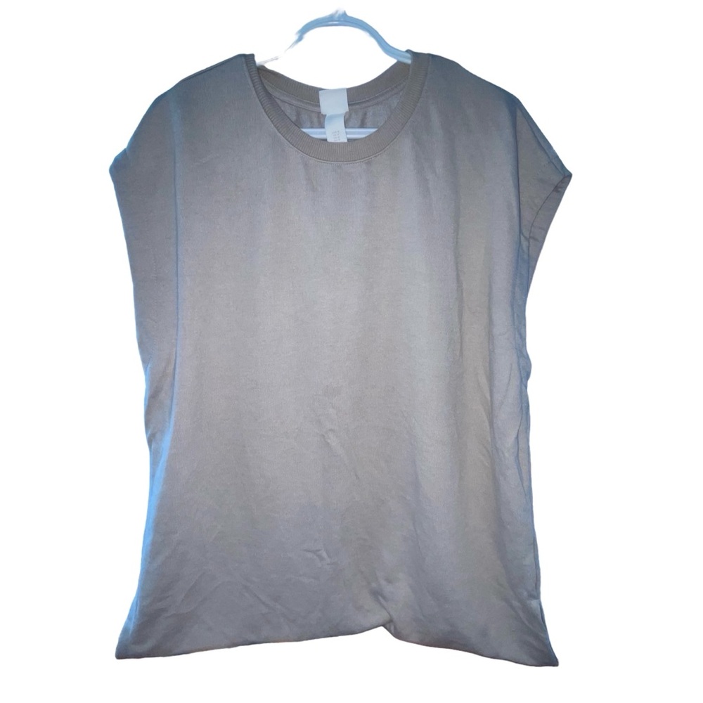 Short sleeve throw over